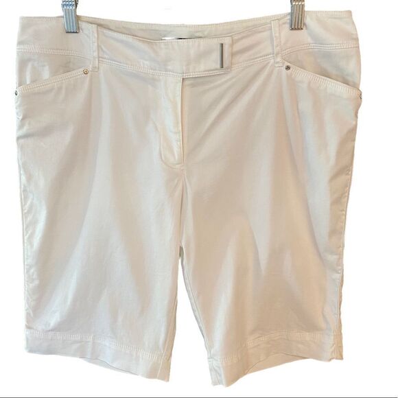 WHBM Sz 8 White Bermuda Side Pocket Front Zip Button Summer Athletic Shorts - Picture 1 of 6